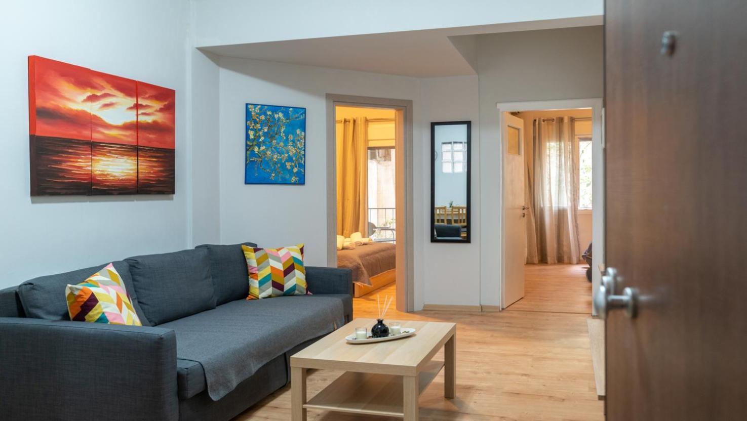 Entire Apt, 2 Bdrm, City Center Aten Exteriör bild